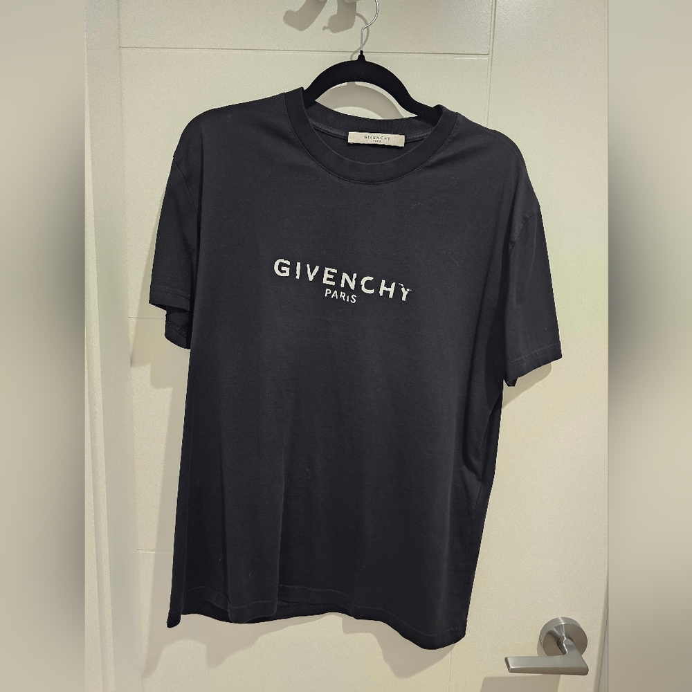 Givenchy Black Men's T-Shirt